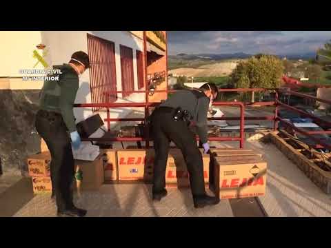 La Guardia Civil lleva material sanitario y de necesidad a la Residencia de San Rafael de Montilla