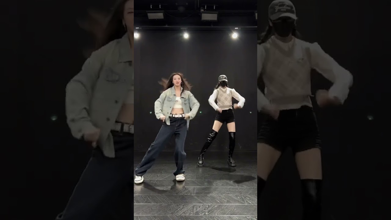 I Am The Best · 2NE1 