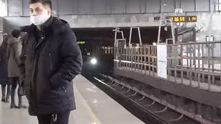 Прибытие метропоезда 81-554/555/556 НеВа на станцию Рыбацкое