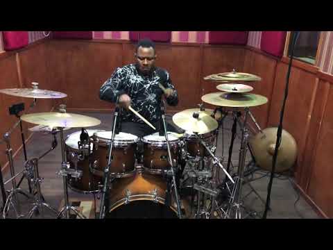 TIM GODFREY- PRAISE MEDLEY/ PERFORMANCE BY SHABA SEGUN