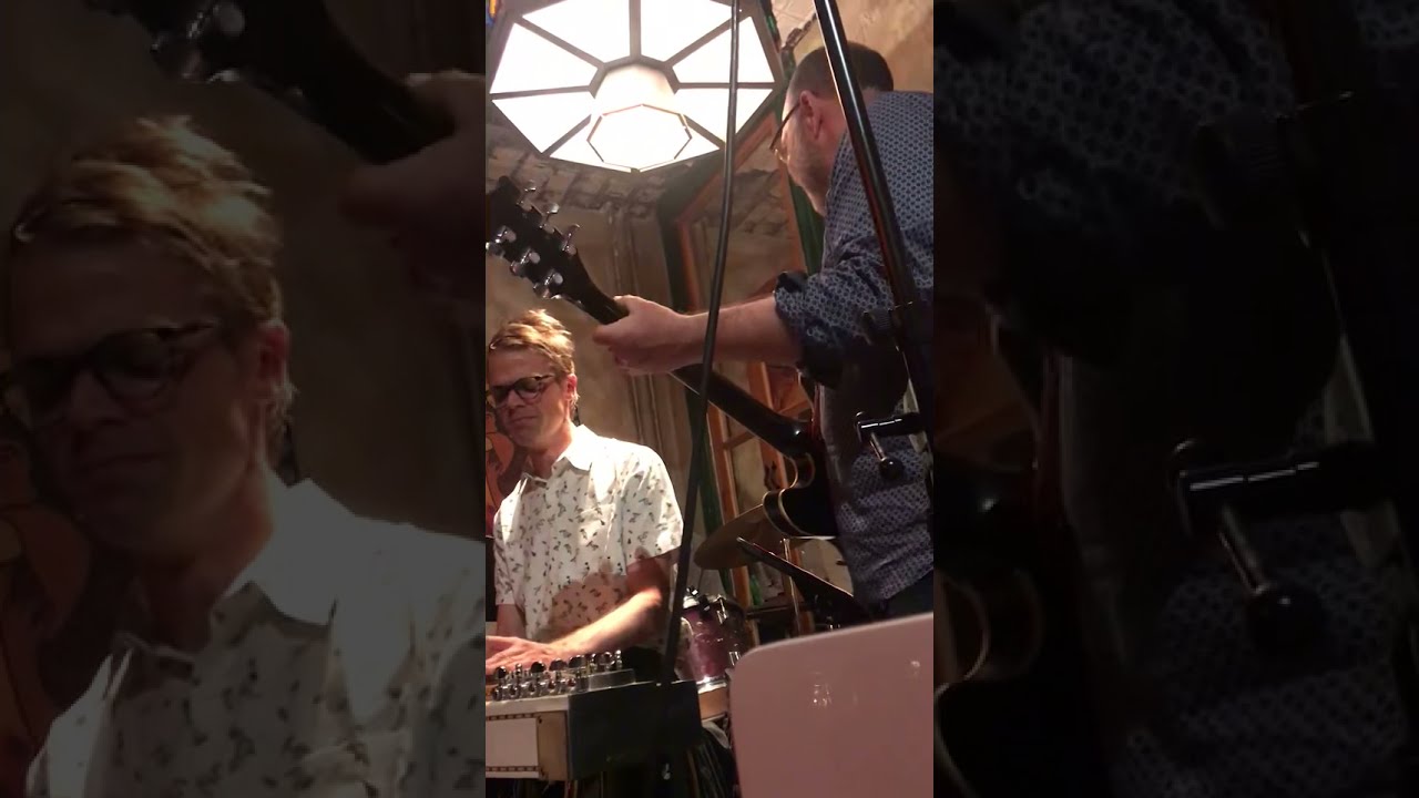 Watch Rich Hinman vs Adam Levy: "Three Days" (Willie Nelson) on YouTube Watch Rich Hinman vs Adam Levy: "Three Days" (Willie Nelson) on YouTube