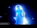 Fan hace gritar a Shakira