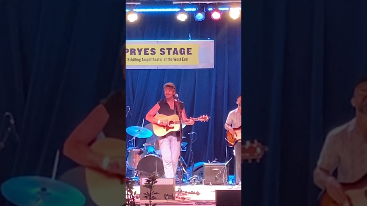 Clayton Ryan ~ Ghost Town (Live) #minnesota #state #fair #stpaul #youtubeshorts #shorts #country