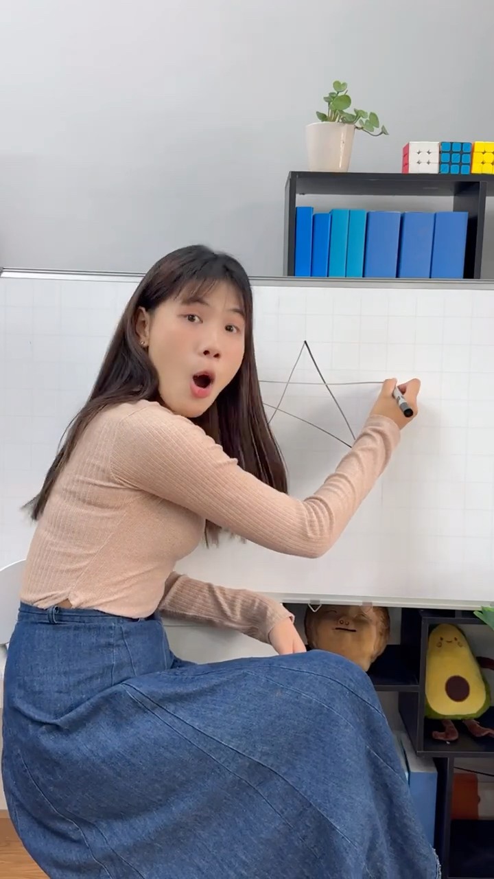 Su Hao comedy: draw a star shape ?