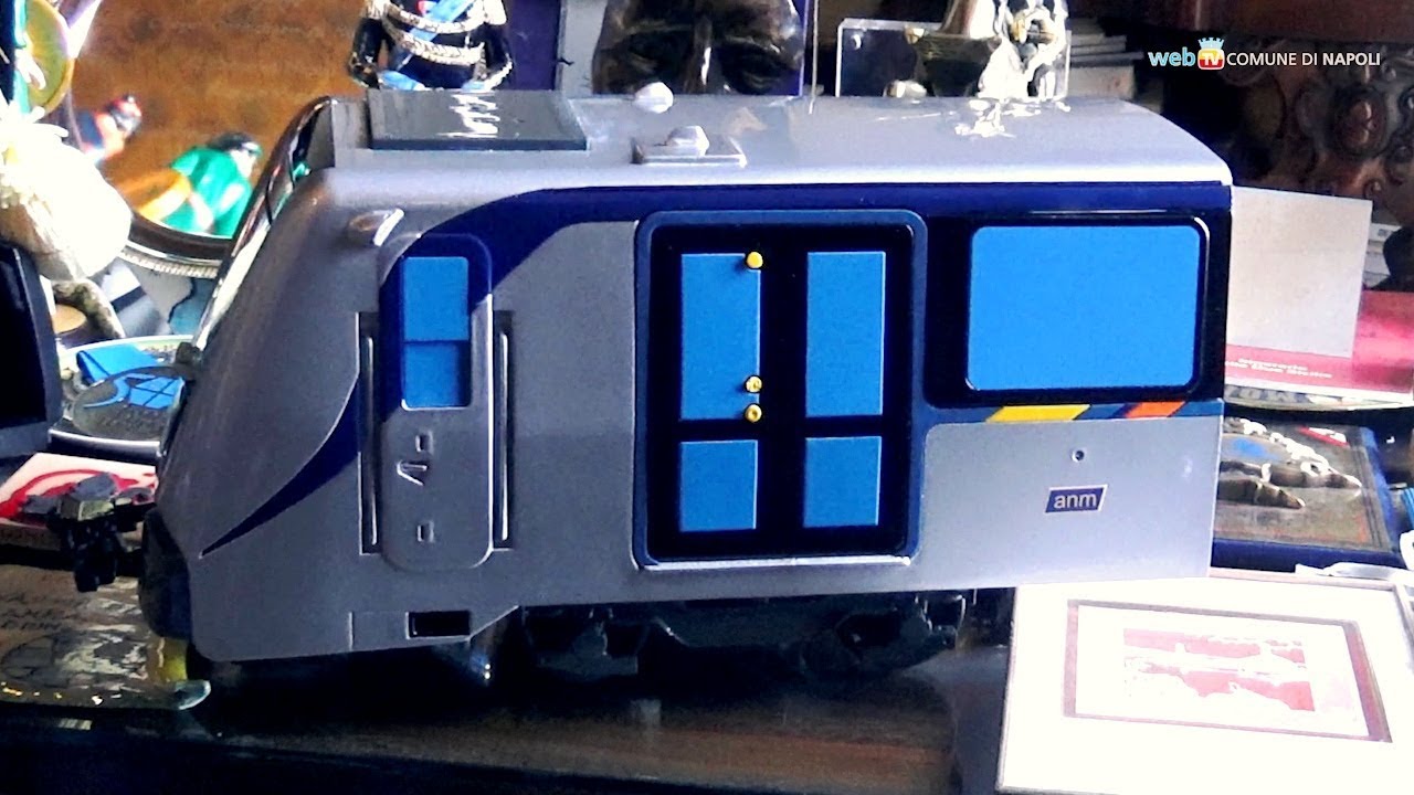 De Magistris: fra un anno i nuovi treni per la Metro linea 1 e corse ogni 5-6 minuti