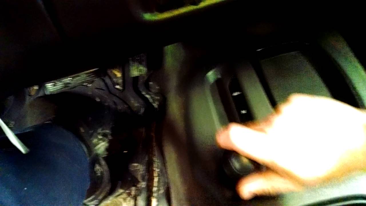C/S Truck is stuck in 4WD