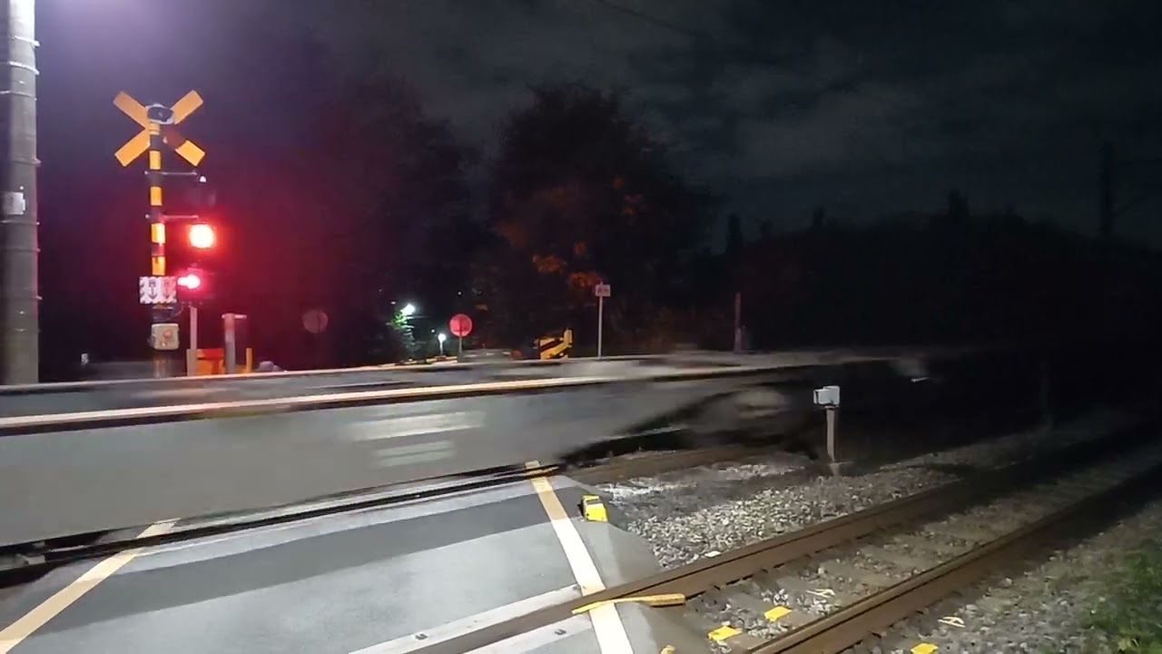 71レコキ110連結　