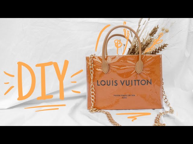 Louis Vuitton dedica un bolso a Puerto Banús que venderá por 2.350 euros