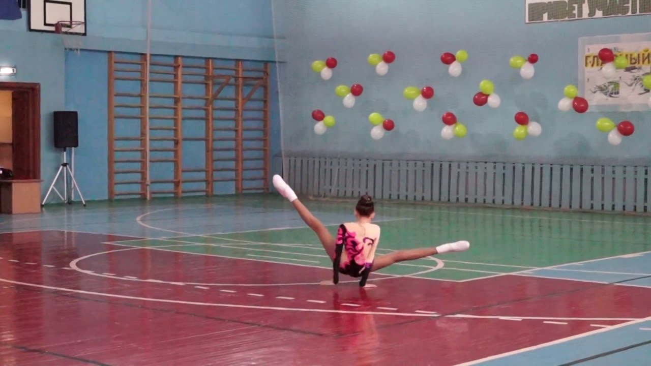 Музыка для соло спортивная аэробика 12 14. Спортивная аэробика Соло 12-14. Стойка Соло спортивная аэробика. Спортивная аэробика музыка для Соло 12-14. Музыка для спортивной аэробики 9-11 лет Соло быстрая.
