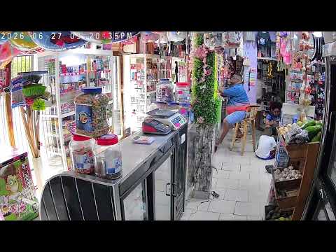 CCTV footage of M4.8 Aftershock jolting a grocery store in Ocumare de la Costa, Aragua, Venezuela