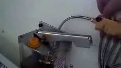 How to use manual lubrication system on cnc router machine