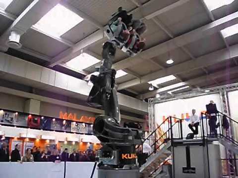 KUKA Robocoaster Hannover Messe - YouTube