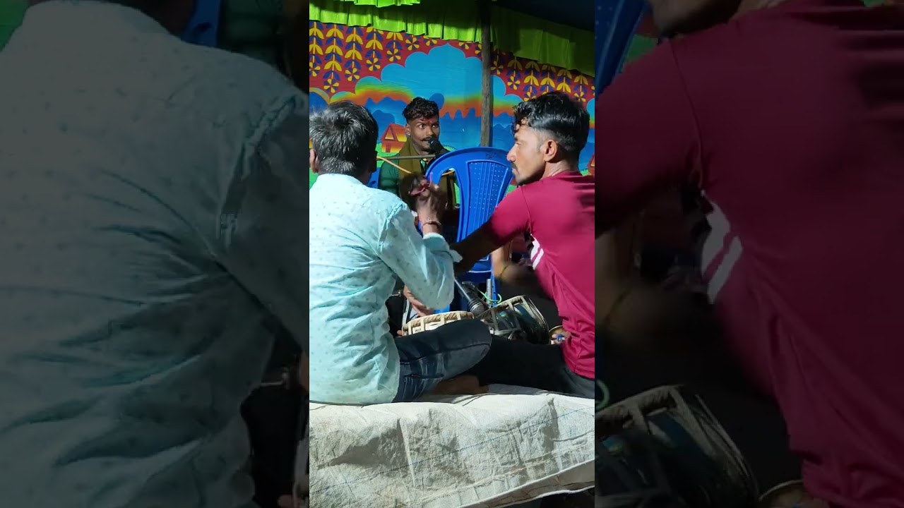 😘 ಮೊನ್ನೆ ನಡೆದ ಉಗ್ಗಿನಕೇರಿ ಗ್ರಾಮದಲ್ಲಿ ಕಾರ್ತಿಕೋತ್ಸವ ಅಂಗವಾಗಿ ನಡೆದ ಬಾರಿ ಸವಾಲ್ ಭಜನಾ ಸ್ಪರ್ಧೆ ಜೀವ ಮಾಸ್ತರ್ 🩵