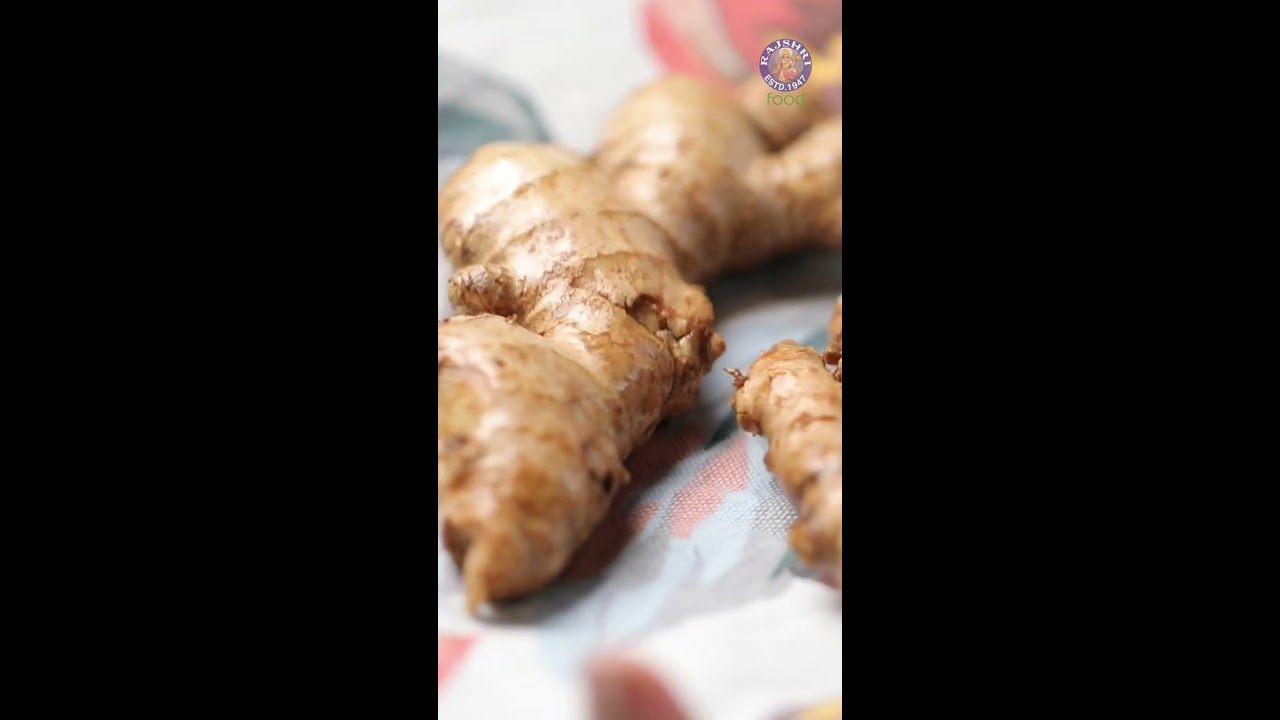 How to Clean & Store the Ginger Easily?   Simple Kitchen Hacks   #shorts