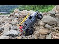 How Far Can the Axial SCX10 Gladiator Go? Epic Rock Crawling &amp; Winch Self-Rescue