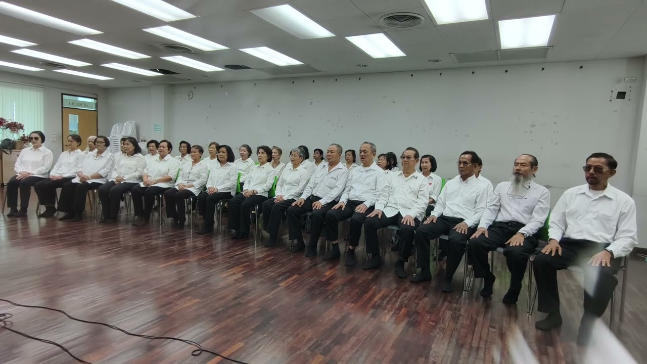 เพลงพระราชนิพนธ์ แผ่นดินของเรา อัญเชิญบทเพลง โดยศิษย์คุณครู ร.ต.ต.ปรีชา ภมรพิบูลย์