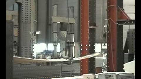 Fatigue test scale model wind turbine rotor blade