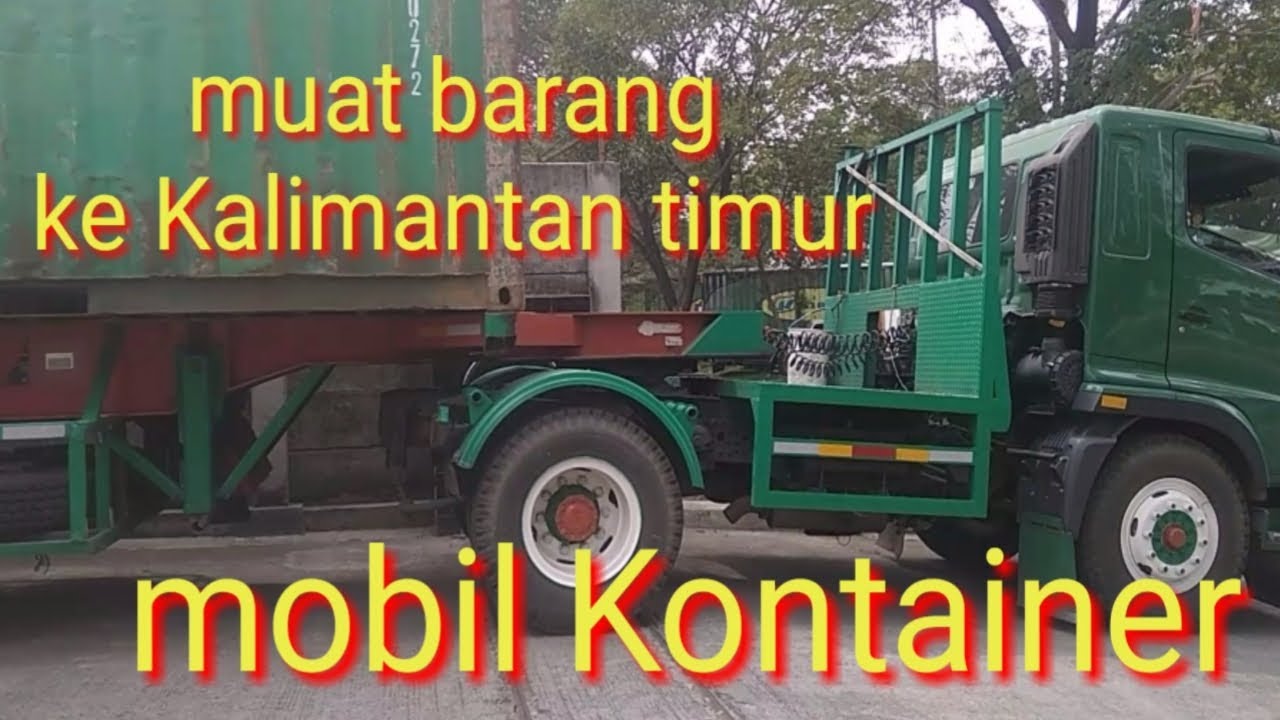 Mobil kontainer truk  kontainer muat barang  ke 