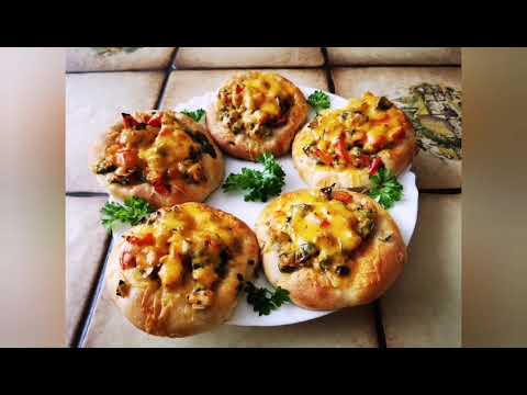 Video: Jak Péct Pizzu Se Zeleninou A Krůtím Masem
