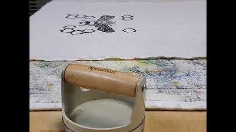 Handprinting a tea towel using multiple blocks and inks