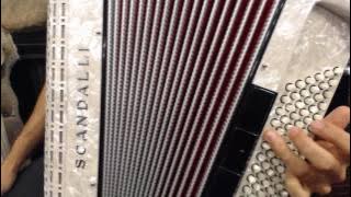 How to Play a 96 Bass Accordion - Lesson 3 - Bulgarian Horo in 11/8 - Gankino Oro