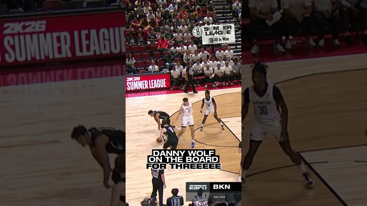 Wolf showin' off the range! 🎯