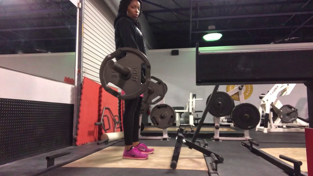 How To Do A Romanian Deadlift with Barbell ~ Firm Your Booty & Tone ...