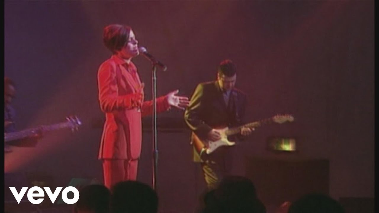 Lisa Stansfield - Suzanne (Live)