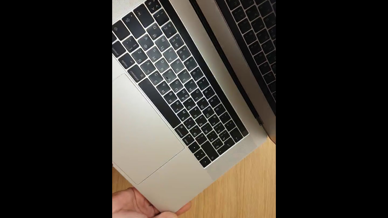 Apple MacBook Pro A1707のキーボードと本体を完璧に掃除する方法