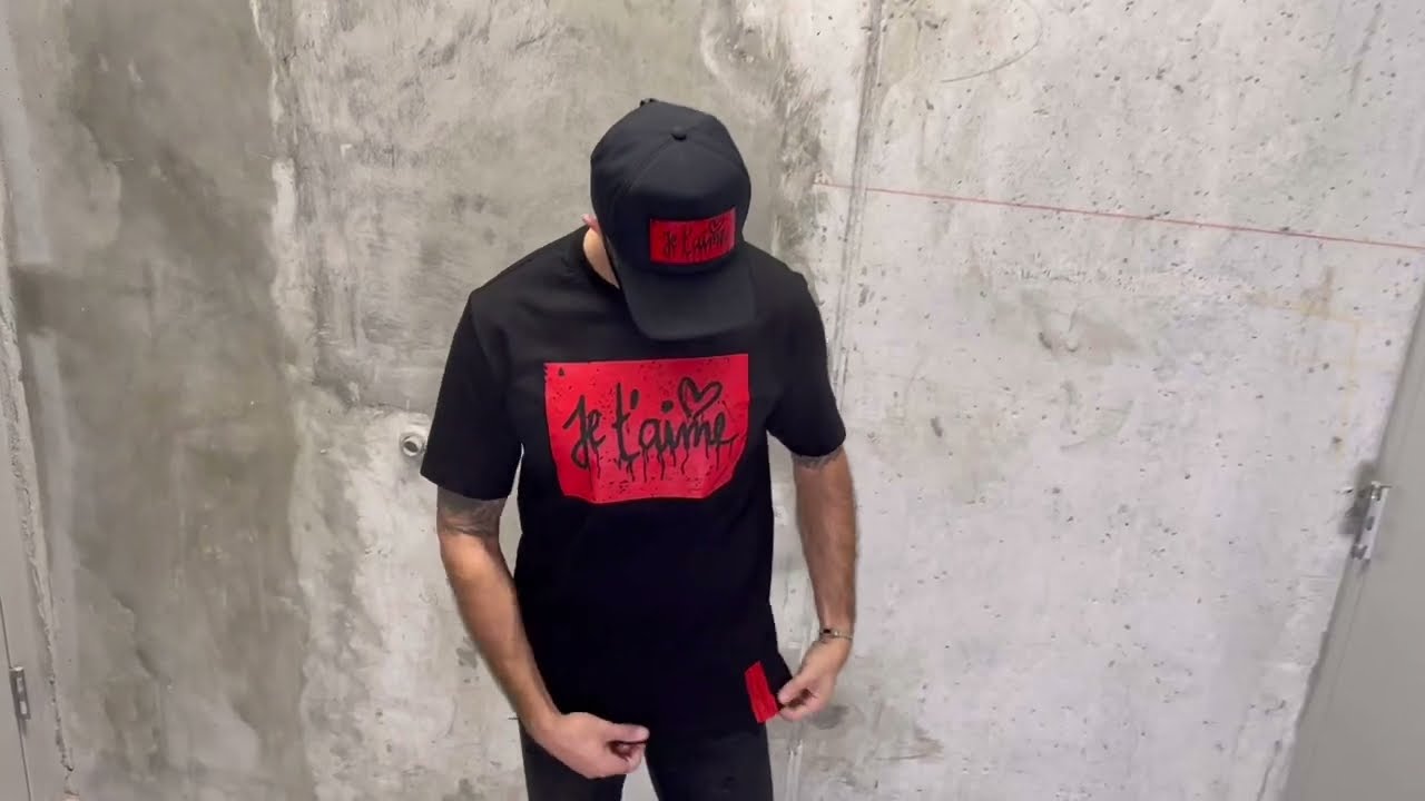 Partch Fashion presentation T-Shirt Art Je t'aime | Clothing Brand | 