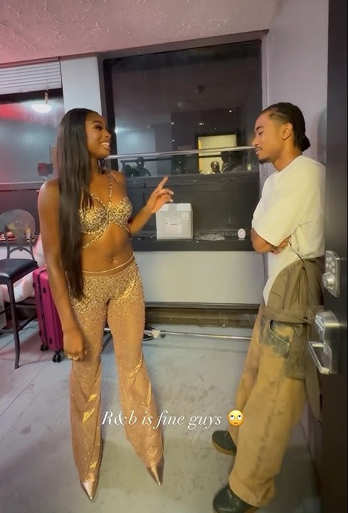 Coco Jones and Dylan Sinclair singing “ICU” #WIDTYTour