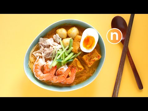 A quick and easy way to enjoy a bowl of delicious red curry laksa noodle soup. The spicy soup enrich. 
