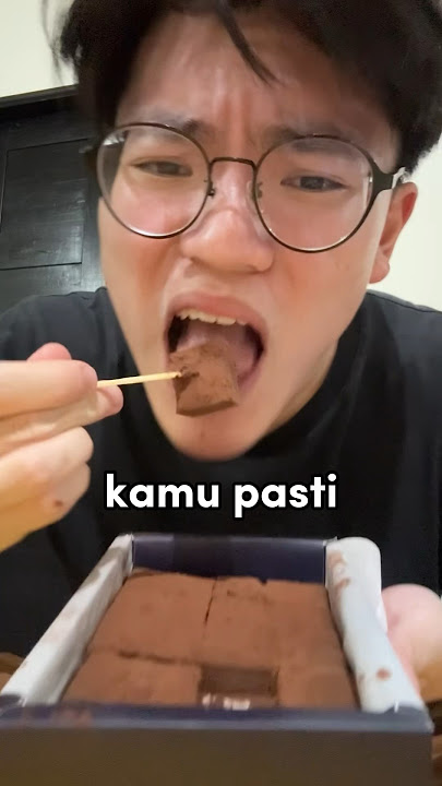 Ditawarin coklat orang random