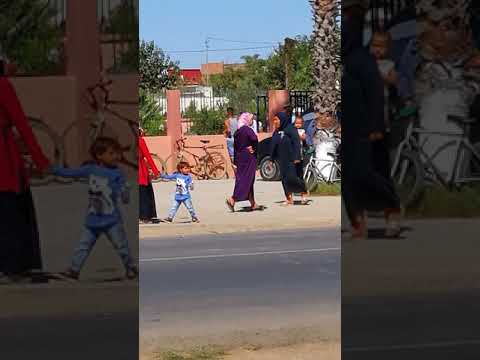 جماعت سوق الثلاثاء الغرب يأكلون حقوق الأطفال المدرسين كل الجماعات كيتخلصو على ولادهم إلا سوق الثلاث