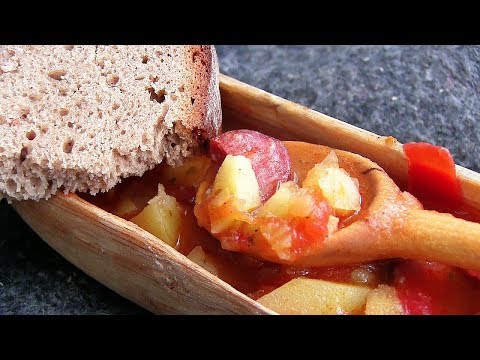 Video: Wie Man Kartoffeln Mit Räucherbrust Gedünstet Kocht