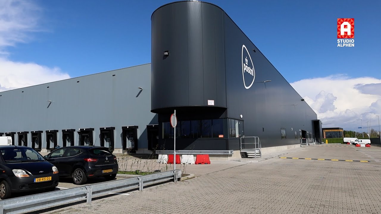 Een kijkje in het nieuwe XXL sorteercentrum van PostNL in Alphen aan