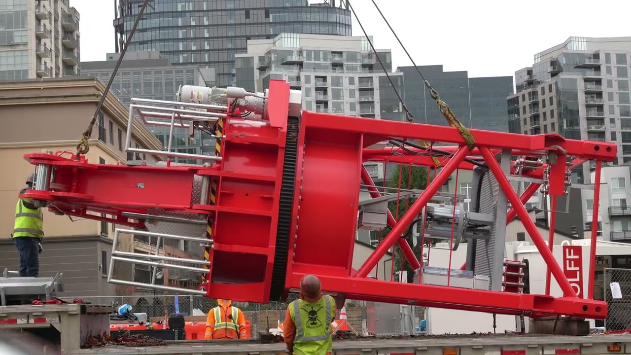You Have to See This! Tower Crane Erection!