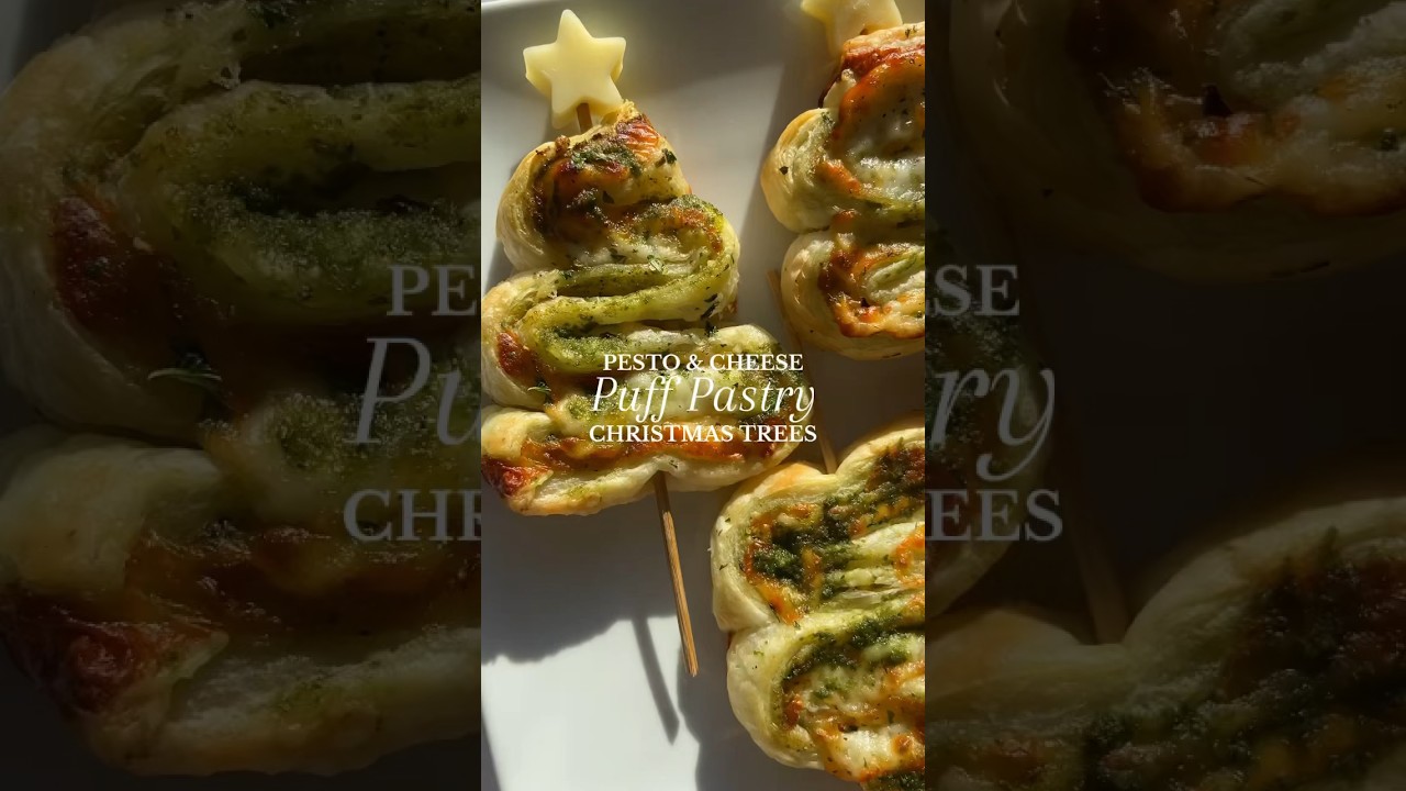 Christmas tree appetizer 🎄✨ Pesto and cheese puff pastry 🥐 ☃️ tiktok shewillevolve 