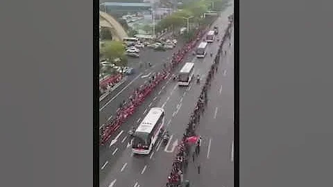 武汉加油 人民的力量 团结就是力量 感动中国 - 天天要闻