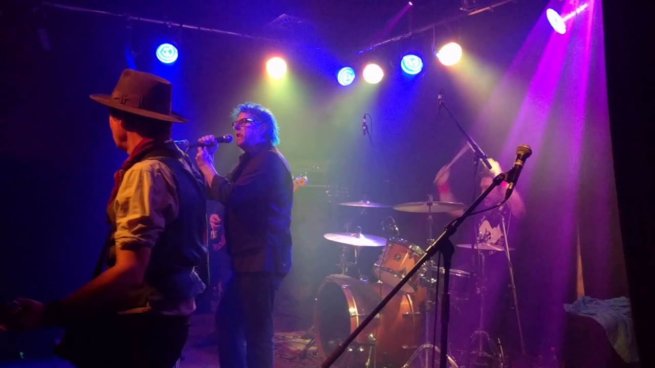 Slaughter and the Dogs "Cranked Up Really High" live 2017