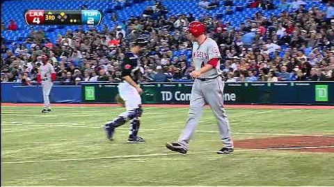 2011/09/20 Wells' RBI double