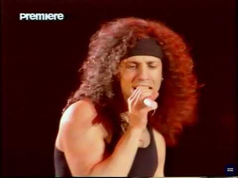 Queen - Hammer To Fall