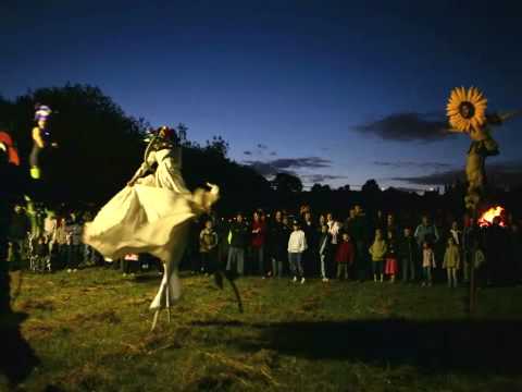 SPECTACLE DE RUE - LES FLEURS - chassiers