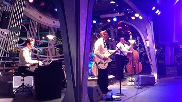 Lee Pardini - "OH BOY" @ Disneyland