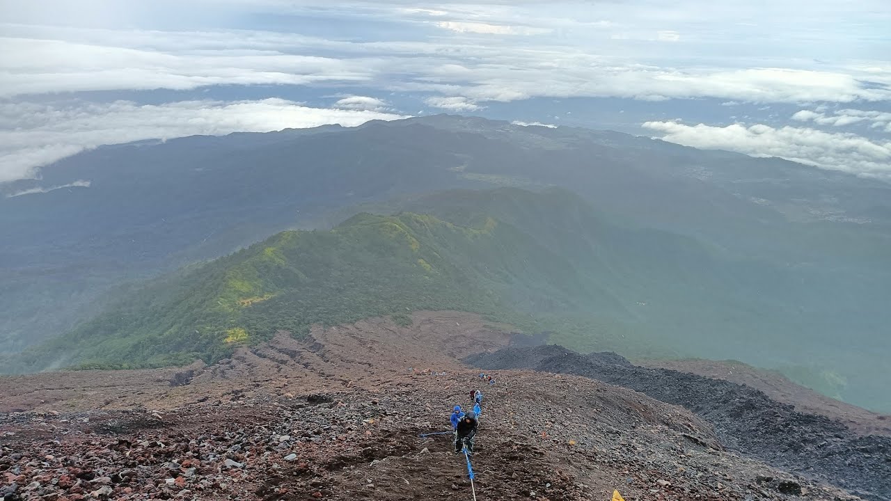 Raw Video Pendakian Gunung Slamet Via Permadi Guci Oktober