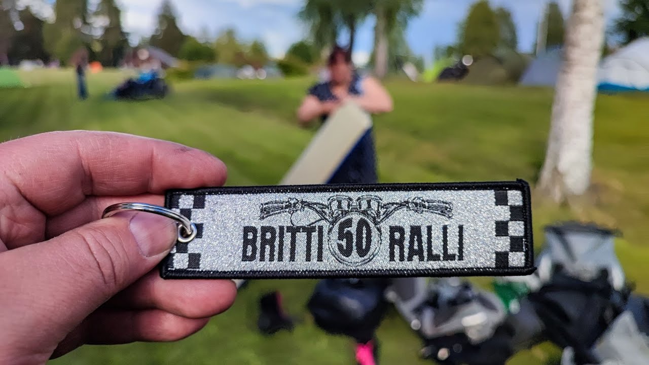 Mopoilla 50v Brittiralliin