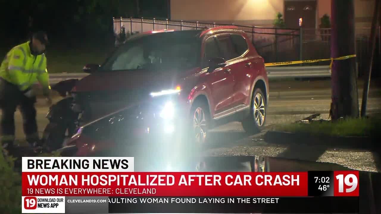 Woman hospitalized after car crash - YouTube