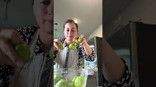 Hoy por primera vez invito a mi vecina a desayunar. Es la que siempre ora por nosotros!