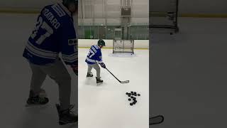 Download Lagu [Hockey Drill of the Day] Backhand Flip, Toe Drag Release \u0026 Shooting Accuracy MP3
