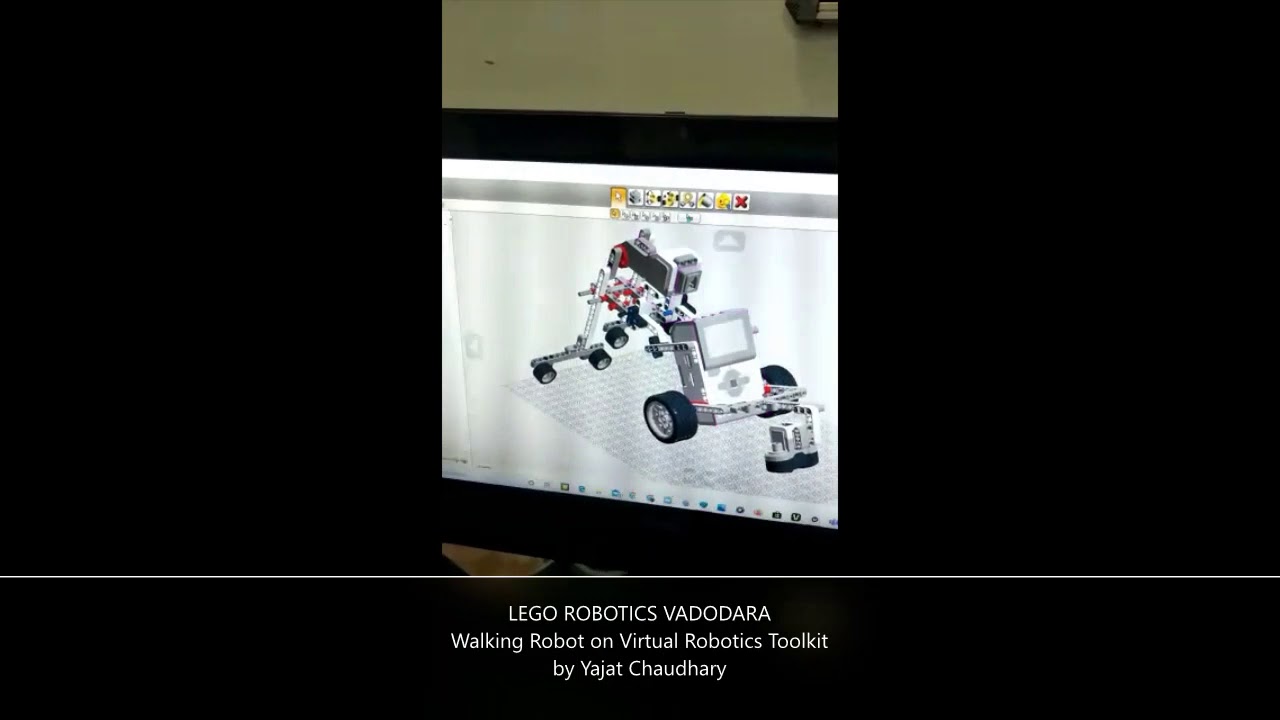 Young VRT Fan Demonstrates His Robotics Program - YouTube